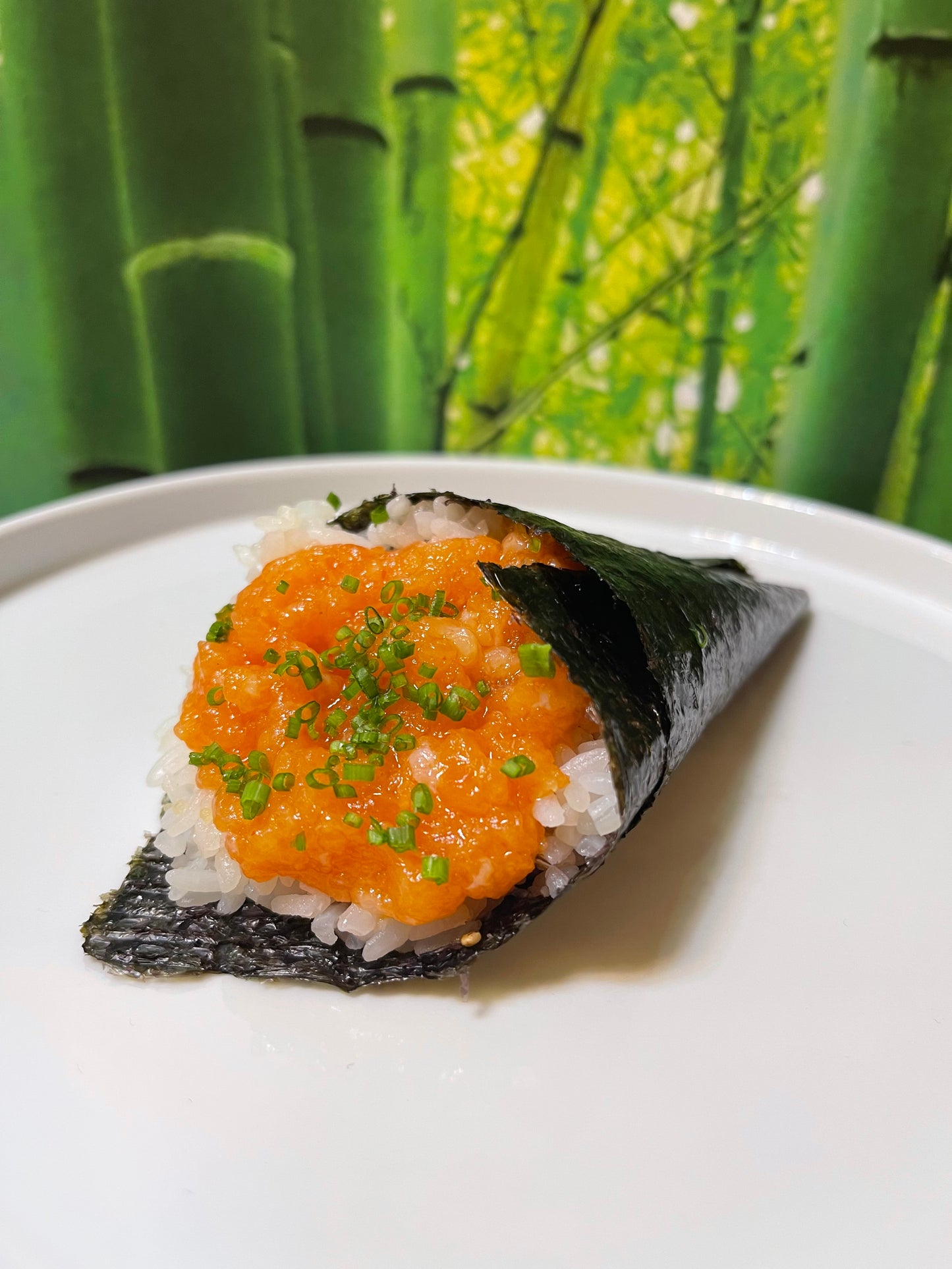 36 TEMAKI SPICY SAKE